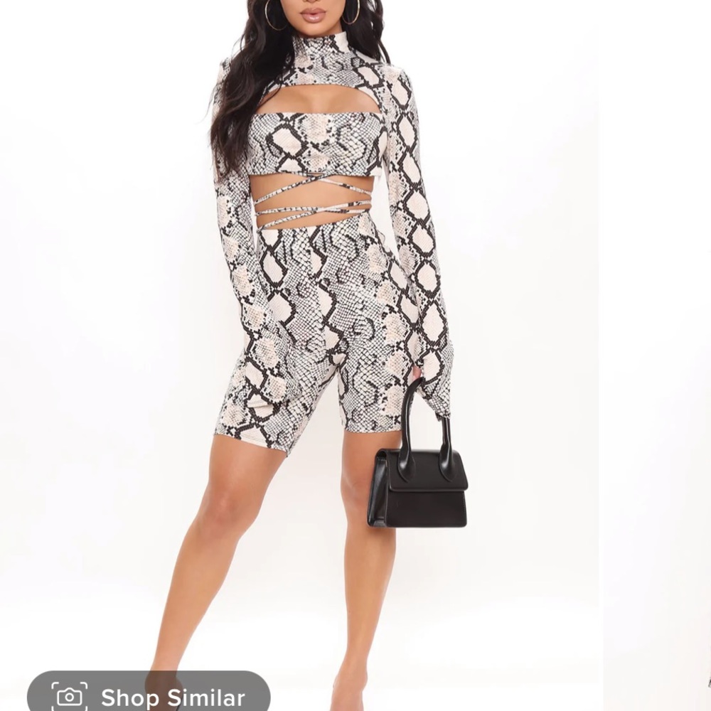 Two piece set
